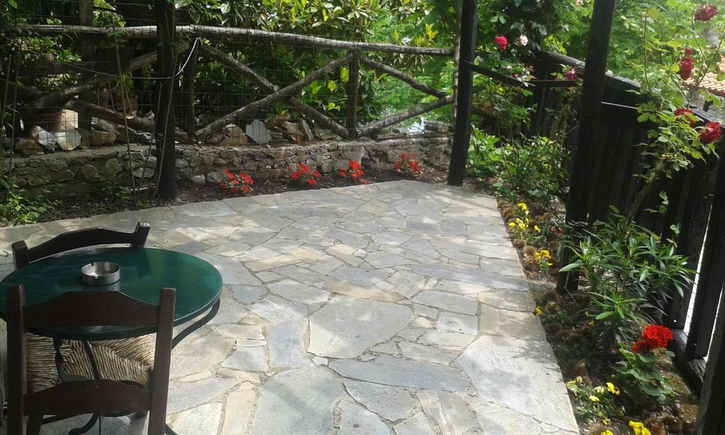 Παραδοσιακός Ξενώνας Αρχοντούλα Παλαιός Παντελεήμων Εξωτερικό φωτογραφία